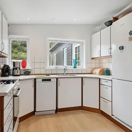 5 Bedroom In Casa de Férias Asperup